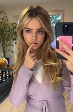 SARA CRUMBLELEG - Instagram Photos 01/29/2026