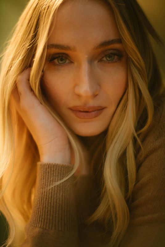 SOPHIE TURNER for Los Angeles Times, January 2026