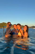 SYDNEY THOMAS - Instagram Photos 01/12/2026