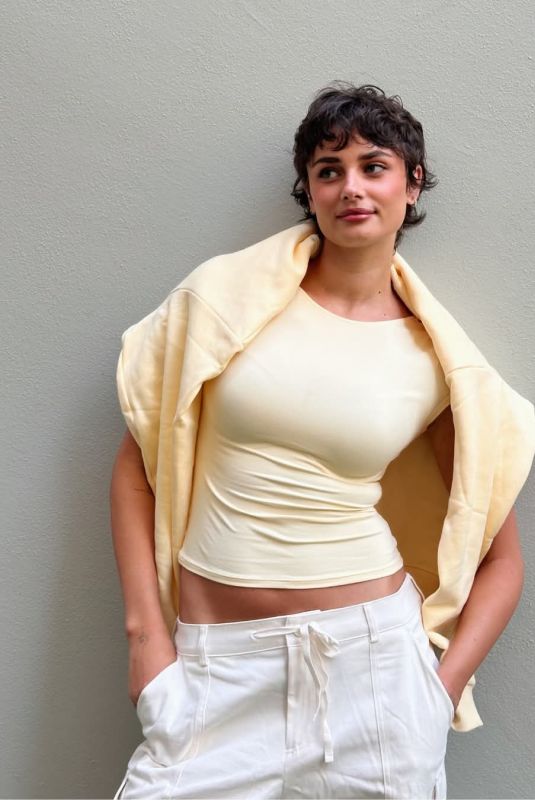 TAYLOR HILL - Yellow Shirt Alo Photoshoot 01/28/2026