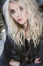 TAYLOR MOMSEN - Instagram Photos 01/17/2026