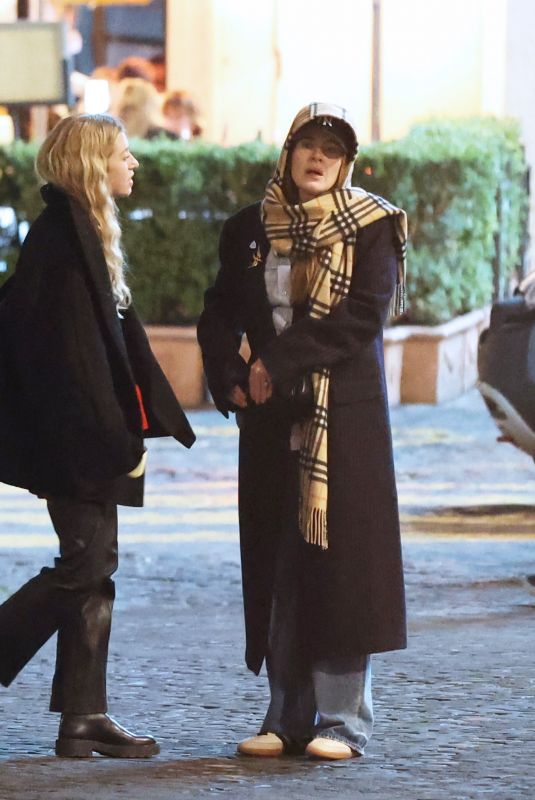 ADELE Leaves Il Bolognese Restaurant in Rome 02/13/2026