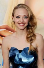 AMANDA SEYFRIED at Letters to Juliet Premiere at Grauman