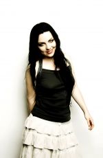 AMY LEE - MTV Portrait session, August 2006