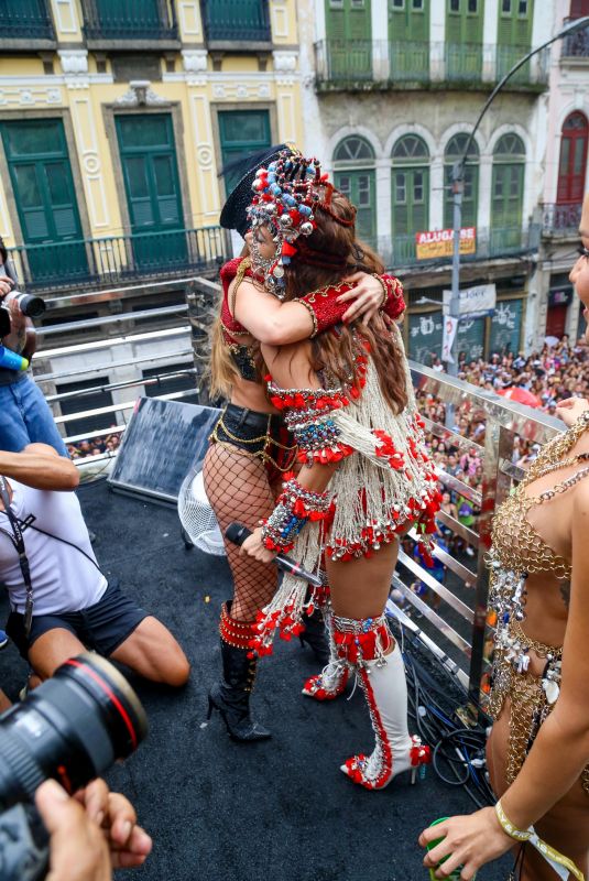 ANITTA Takes Over the City Center at Her Megabloco in Rio de Janeiro 02/21/2026
