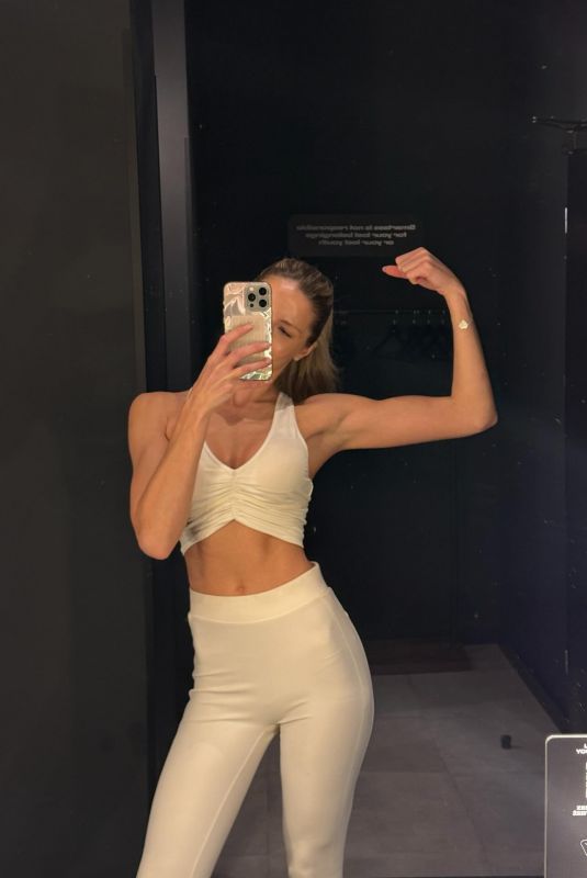 ANNA MARIA OLBRYCHT - Instagram Photos 02/25/2026