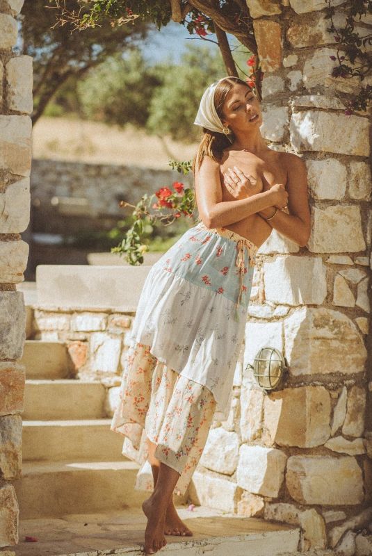 CARMELLA ROSE - Instagram Photos 02/05/2026