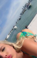 ELLIE BLUE - Instagram Photos and Videos 02/22/2026