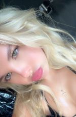 ELLIE BLUE - Instagram Photos and Videos 02/22/2026