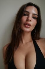 EMILY RATAJKOWSKI for Oner Active Campaign 2026
