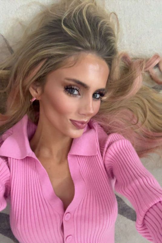 IZZY DARNELL - Instagram Photos 02/10/2026