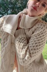 JANUARY JONES - Instagram Photos and Video 02/15/2026