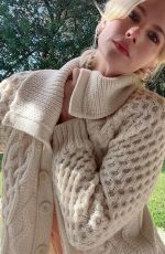 JANUARY JONES - Instagram Photos and Video 02/15/2026