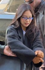 JENNIE Arrives at Sadelle