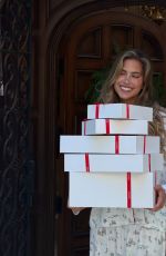 KARA DEL TORO for Lounge December, 2025