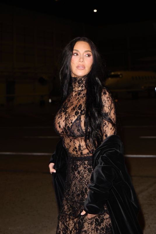 KIM KARDASHIAN Arrives at a Private Dinner at Aqua Kioto in Paris 02/02/2026