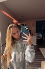 KYLA DODDS - Instagram Photos and Video 02/08/2026