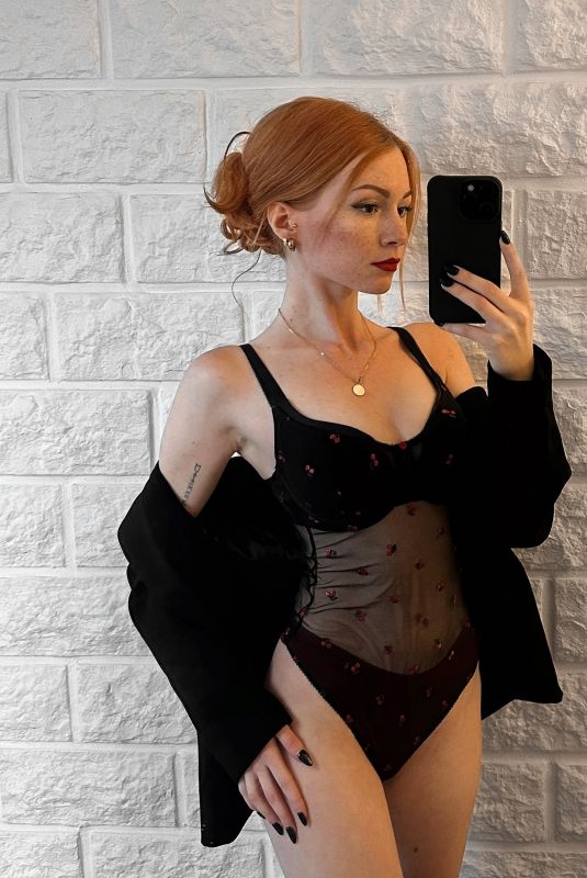 LARISSA OPTIZ - Instagram Photos 02/07/2026