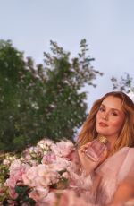 LEIGHTON MEESTER for Elizabeth Arden Campaign 2026