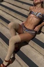 LEILA FALER - Instagram Photos and Video 02/25/2026