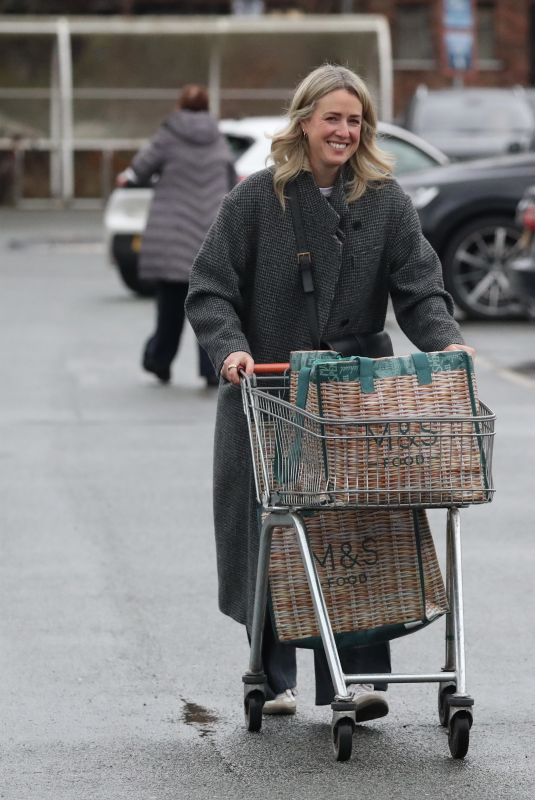 LISA CARRICK Out Shopping at Sainsbury