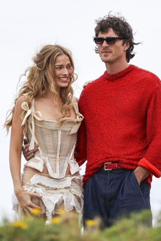 MARGOT ROBBIE at Wuthering Heights Photocall in Sydney 02/13/2026