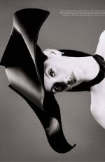 MILENA SMIT in Harper