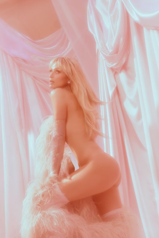 PARIS HILTON - Instagram Photos 02/18/2026