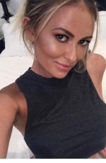 PAULINA GRETZKY - Instagram Photos 02/04/2026