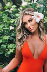 PAULINA GRETZKY - Instagram Photos 02/04/2026
