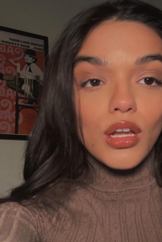 RACHEL ZEGLER - Instagram Photos 02/01/2026