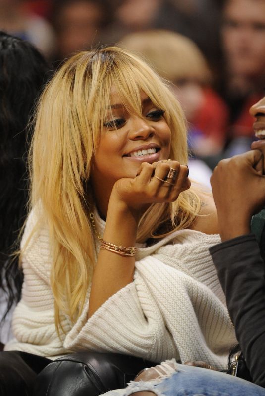 RIHANNA at NBA Game Between Clippers and Nuggets in Los Angeles 02/02/2012
