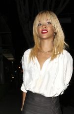 RIHANNA Heading to Pizzeria Mozza for Dinner in Los Angeles 02/09/2012