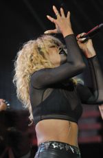 RIHANNA Performs at 2012 Grammy Awards