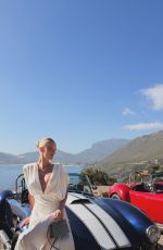 SOPHIA LUDERS - Instagram Photos and Video 02/17/2026