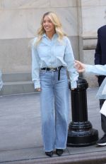 SYDNEY SWEENEY Arrives at New York Stock Exchange to Ring Opening Bell 02/09/2026