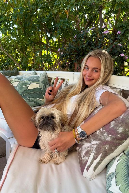 ALEXA SEROWIK - Instagram Photos 03/07/2026
