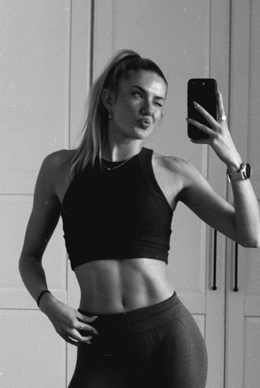 ALICA SCHMIDT - Instagram Photos 03/11/2026