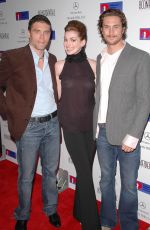 ANNE HATHAWAY at Defense for Children International Fundraiser 05/12/2004