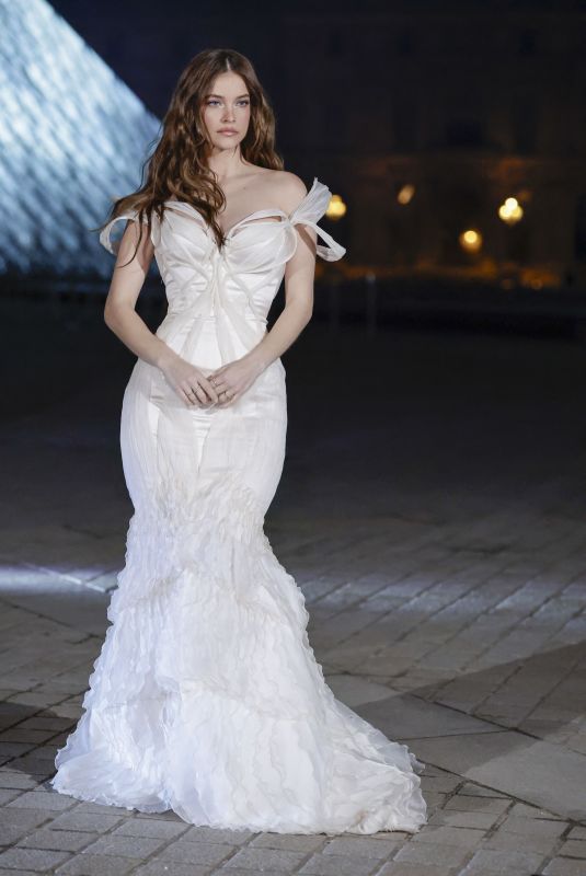 BARBARA PALVIN at Grand Diner du Louvre in Paris 03/03/2026