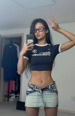 CECE ZHEN - Instagram Photos 03/30/2026