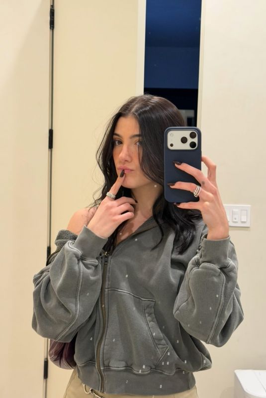 CHARLI D