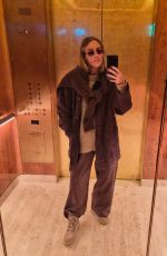 CLAIRE HOLT - Instagram Photos 03/27/2026