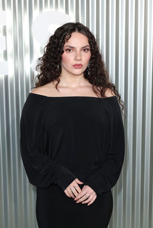 DAFNE KEEN at Vanity Fair