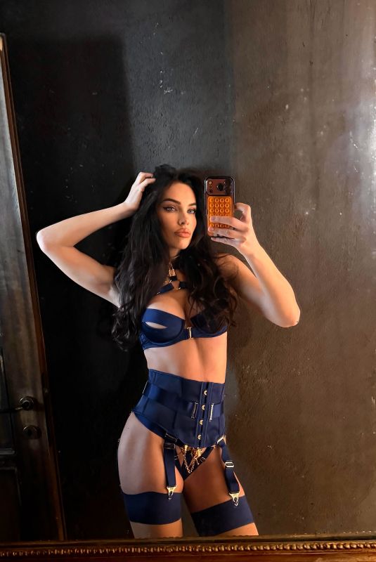 DARIA DEREVIANKINA - Instagram Photos 03/20/2026