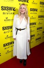 ELLE and DAKOTA FANNING at Margo