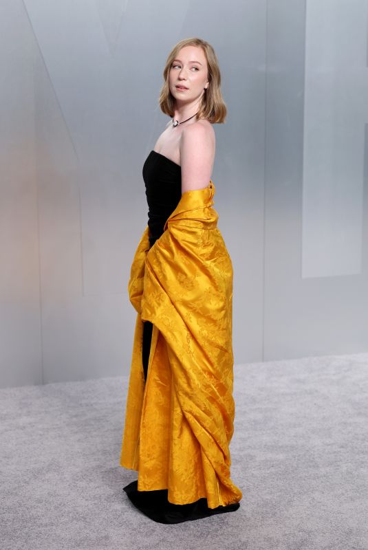 HANNAH EINBINDER at 2026 Vanity Fair Oscar Party in Los Angeles 03/15/2026