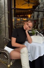 ILONA ARSENTIEVA - Instagram Photos 03/01/2026