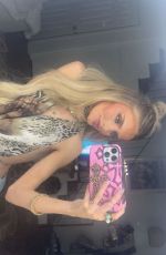 IZZY DARNELL - Instagram Photos 03/07/2026