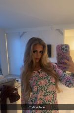 IZZY DARNELL - Instagram Photos 03/19/2026